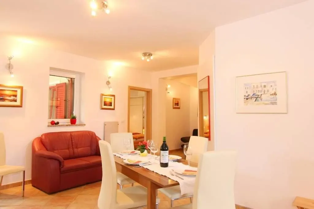 Mozart Apartment Porec 0*,  Croatia